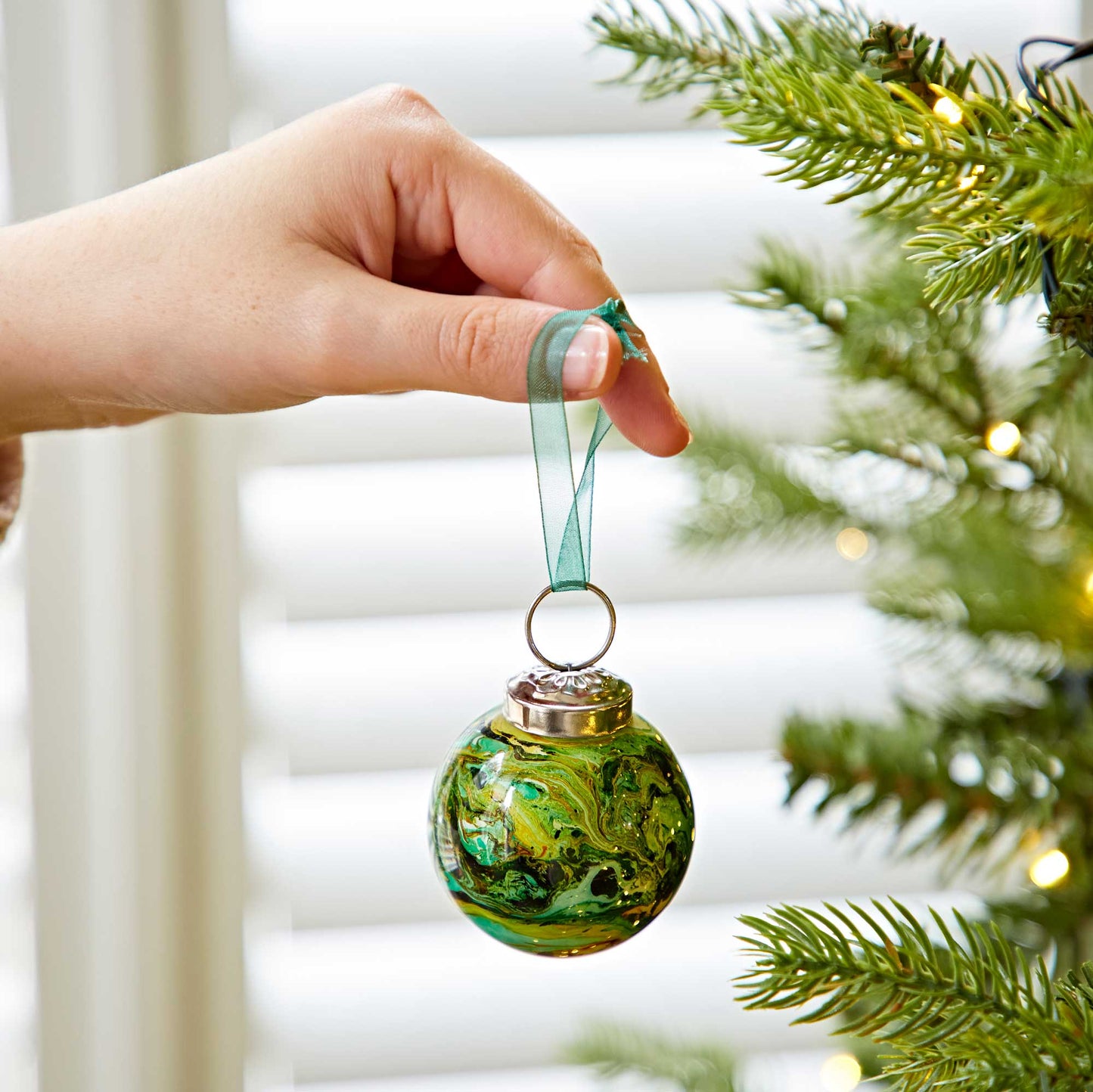 Set of 3 Zara Coloured Recycled Glass Marble Baubles